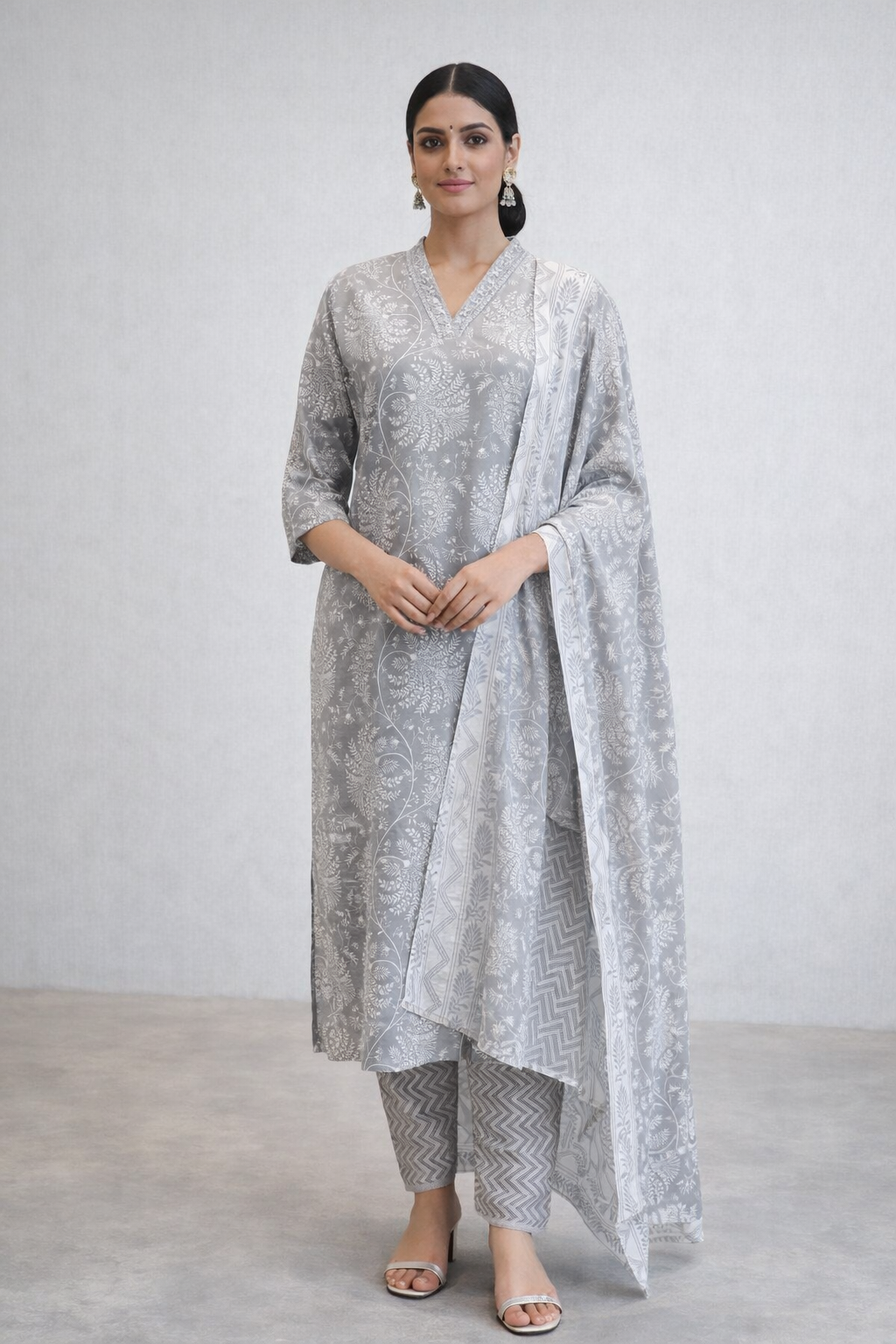 Grey Printed Kurta Set with Pants & Dupatta